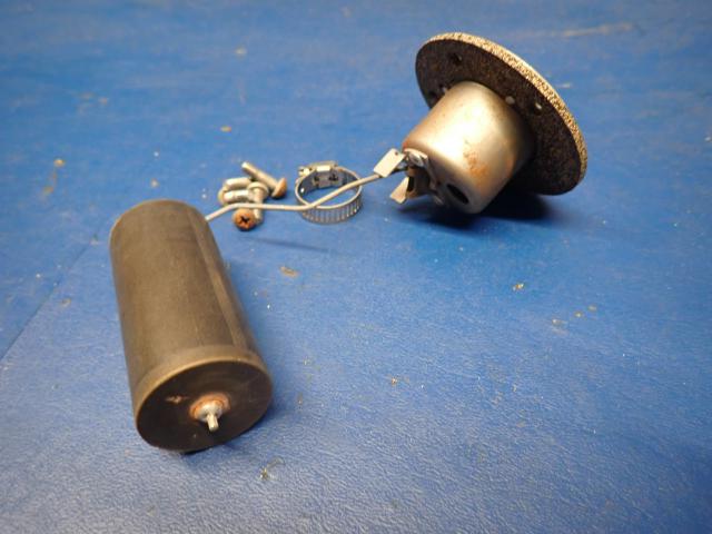 0726110-1 Cessna - Transmitter - Fuel Gauge (CORE INOP)